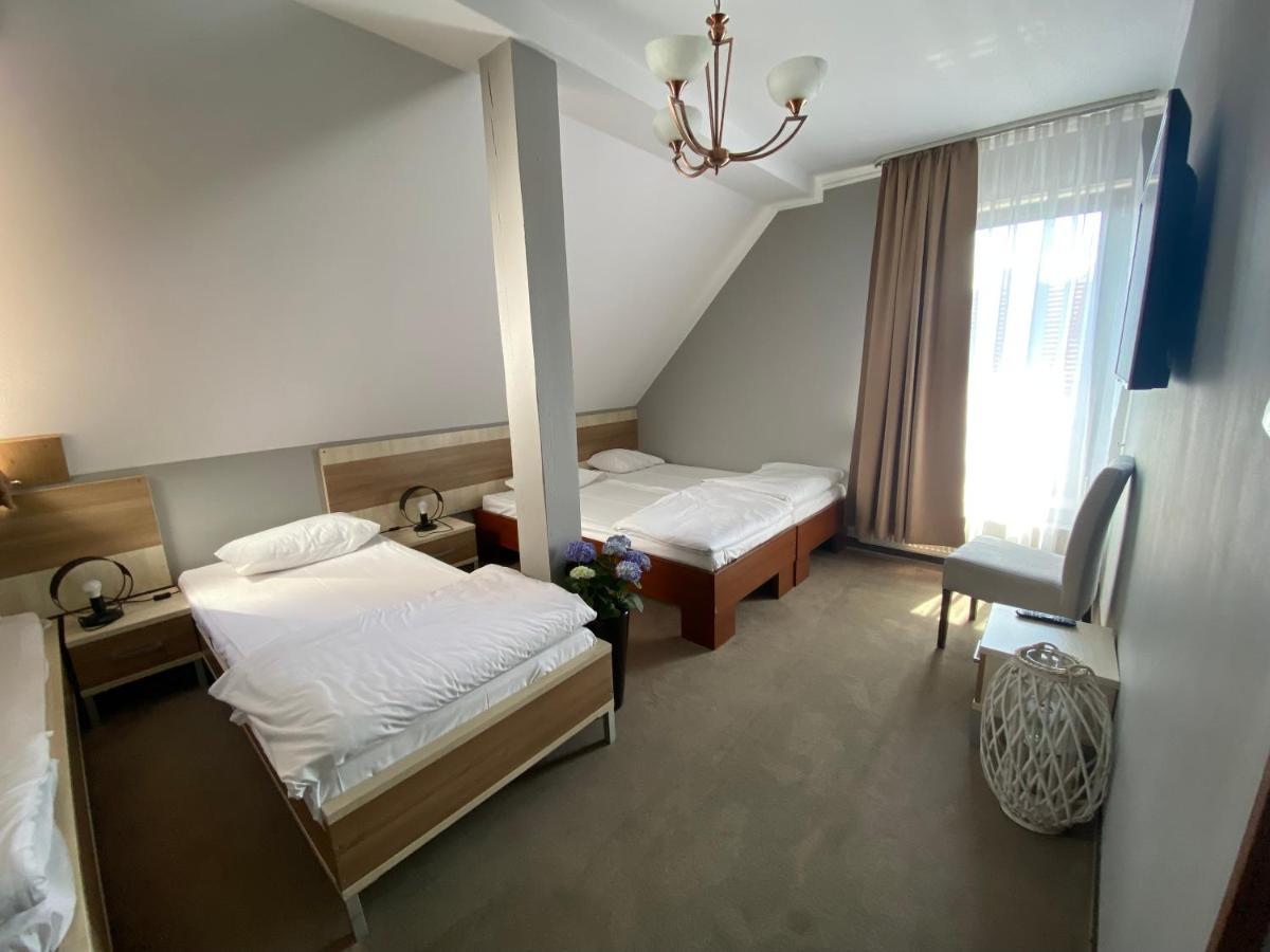 Pokoje Goscinne Teczowa Luban Exterior foto